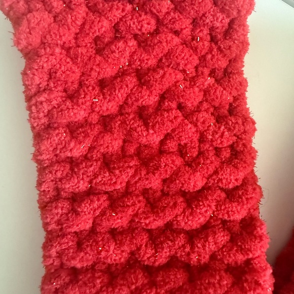 Cozy Red HandKnit Sparkly Scarf - Picture 2 of 3